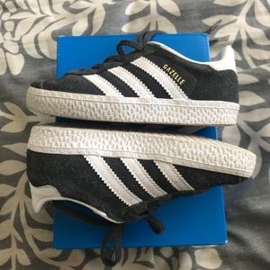 Adidas Gazelle 8k